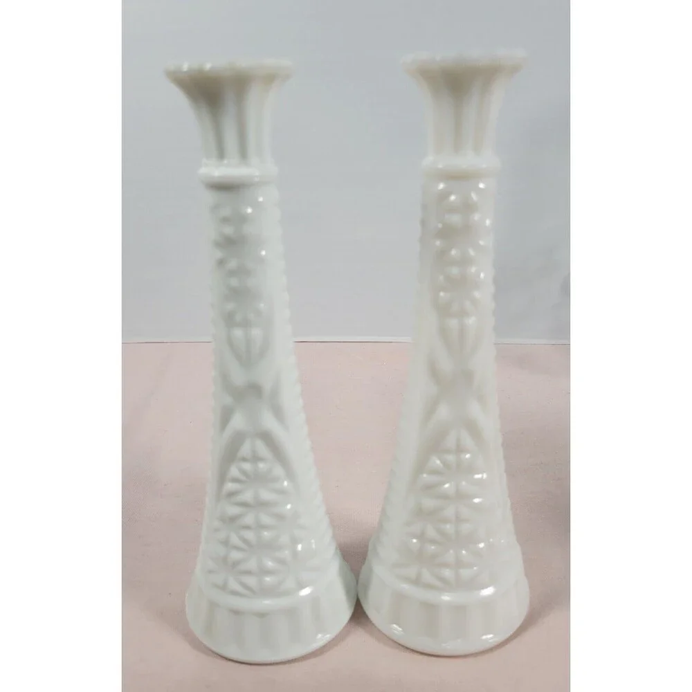 Vintage Anchor Hocking White Milk Glass Star & Bars Bud Vase 9